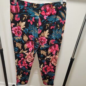 Chikora Plus Floral Print Leggings